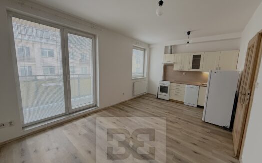 Pronájem bytu 1+kk, 30 m² – Praha, Radotín, ulice Zbynická