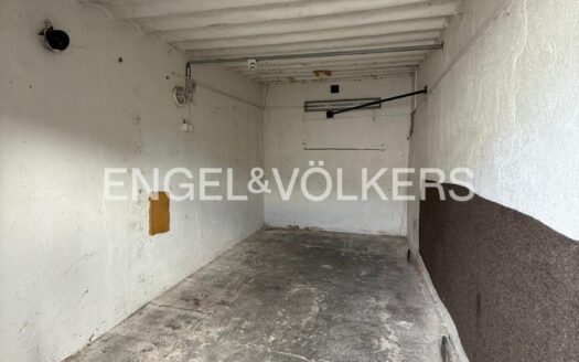 Pronájem Garáže, 15 m² – Praha, Vršovice, ulice Moskevská