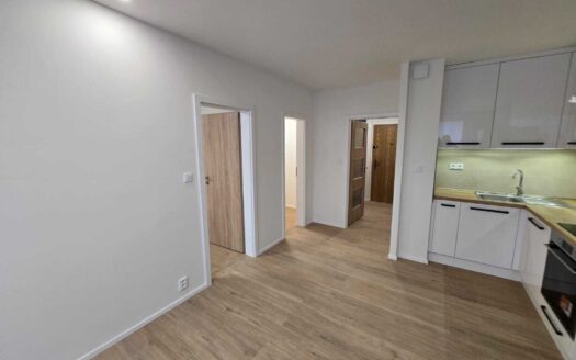 Prodej bytu 2+kk, 41 m² – Praha, Modřany, ulice Pirinská