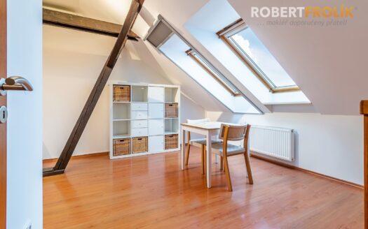 Pronájem bytu 1+kk, 36 m² – Praha, Ruzyně, ulice Sobínská