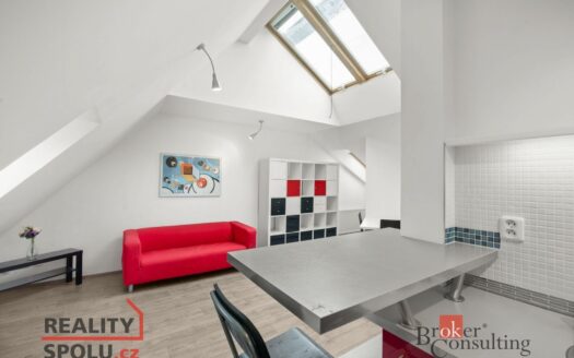 Pronájem bytu 1+kk, 58 m² – Praha, Vršovice, ulice Bulharská