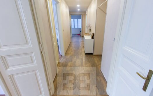 Pronájem bytu 4+kk, 107 m² – Praha, Vinohrady, ulice Bělehradská