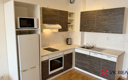 Pronájem bytu 1+kk, 38 m² – Praha, Řeporyje, ulice Wiesenthalova