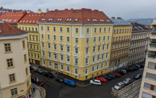 Byt 1+kk, 34 m² – Praha, Vinohrady, ulice Rubešova na prodej | REALT