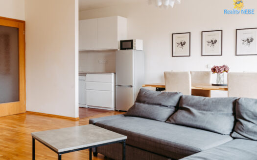 Pronájem bytu 2+kk, 70 m² – Praha, Vyšehrad, ulice Neklanova