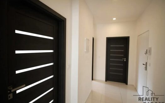 Pronájem bytu 4+kk, 107 m² – Praha, Košíře, ulice Plzeňská