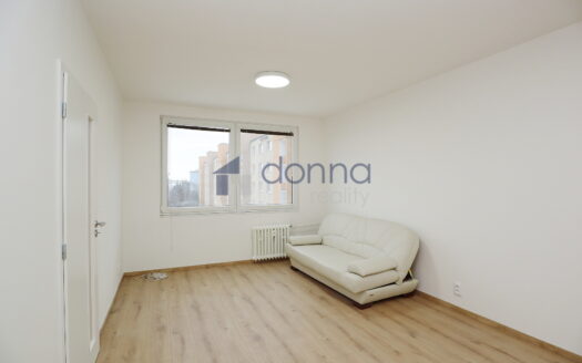 Pronájem bytu 3+1, 80 m² – Praha, Záběhlice, ulice Jahodová