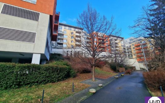 Byt 1+kk, 35 m² – Praha, Košíře, ulice Košíře na prodej | REALT