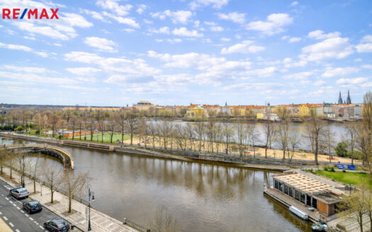 Byt 3+1, 115 m² – Praha, Smíchov, ulice Janáčkovo nábřeží 91 na prodej | REALT