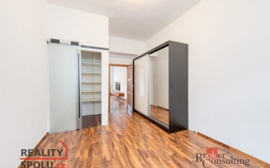 Pronájem bytu 2+1, 71 m² – Praha, Nusle, ulice Rostislavova