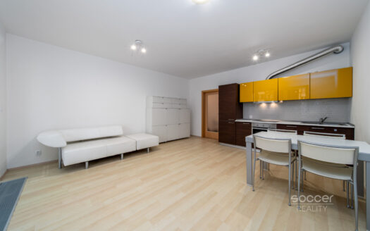 Prodej bytu 1+kk, 35 m² – Praha, Zličín, ulice Míšovická