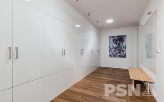 Pronájem bytu 4+kk, 261 m² – Praha, Vinohrady, ulice Laubova