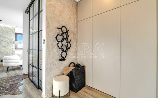 Prodej bytu 1+kk, 37 m² – Praha, Újezd nad Lesy, ulice Velebného