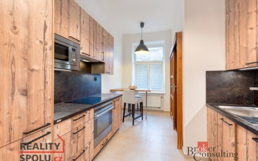 Pronájem bytu 2+1, 71 m² – Praha, Nusle, ulice Rostislavova