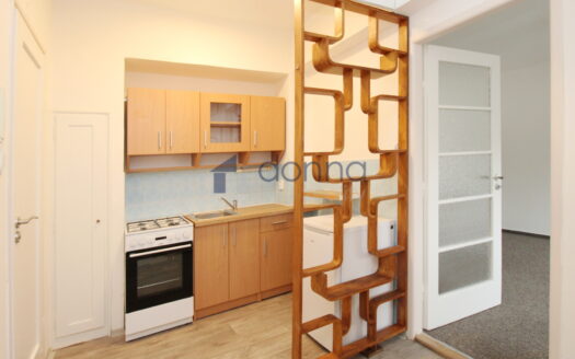 Pronájem bytu 2+kk, 45 m² – Praha, Radlice, ulice Na Farkáně III