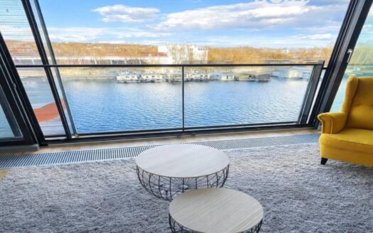 Pronájem bytu 2+kk, 58 m² – Praha, Holešovice, ulice V přístavu