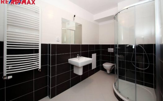 Pronájem bytu 2+kk, 55 m² – Praha, Střížkov, ulice Zakšínská