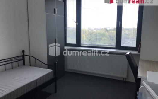 Pronájem bytu 1+kk, 15 m² – Praha, Hostavice, ulice Pilská