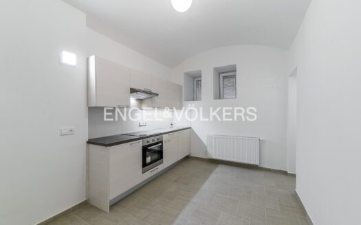 Pronájem bytu 2+1, 58 m² – Praha, Nové Město, ulice Legerova