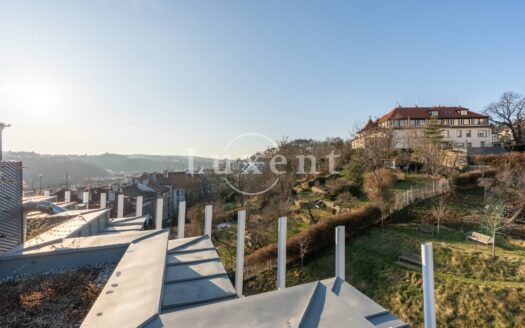 Pronájem bytu 4+kk, 212 m² – Praha, Smíchov, ulice Holečkova