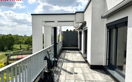 Pronájem bytu 4+kk, 114 m² – Praha, Střížkov, ulice Zakšínská 615