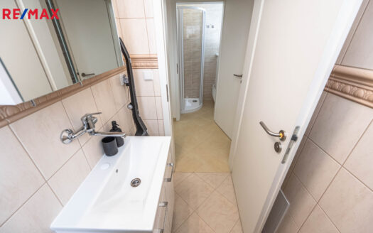 Pronájem bytu 1+kk, 24 m² – Praha, Stodůlky, ulice Smíchovská