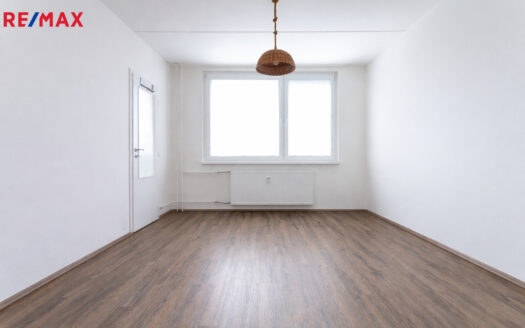 Pronájem bytu 1+1, 29 m² – Praha, Troja, ulice Krynická