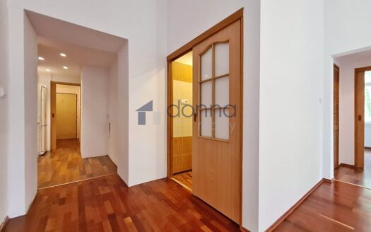 Pronájem bytu 3+kk, 53 m² – Praha, Žižkov, ulice Hartigova