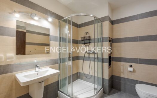 Pronájem bytu 3+1, 135 m² – Praha, Holešovice, ulice Veverkova