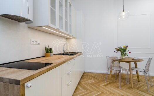 Pronájem bytu 1+kk, 33 m² – Praha, Holešovice, ulice Šimáčkova
