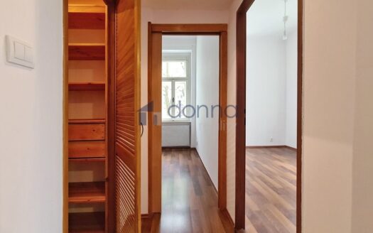 Pronájem bytu 3+kk, 53 m² – Praha, Žižkov, ulice Hartigova