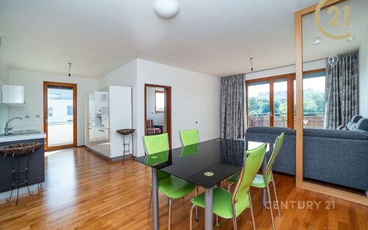 Pronájem bytu 4+kk, 100 m² – Praha, Záběhlice, ulice Mattioliho