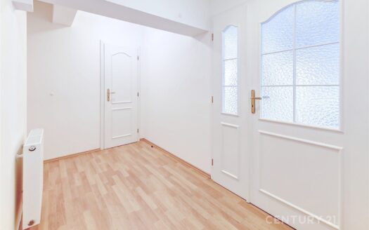 Pronájem bytu 3+kk, 140 m² – Praha, Košíře, ulice Tůmova