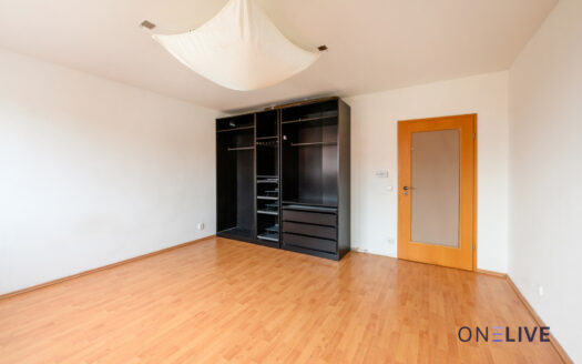 Pronájem bytu 3+1, 89 m² – Praha, Holešovice, ulice Jateční