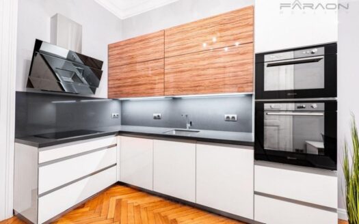 Pronájem bytu 2+1, 80 m² – Praha, Josefov, ulice Široká