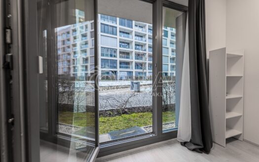 Pronájem bytu 1+kk, 36 m² – Praha, Karlín, ulice U Mlýnského kanálu