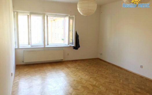 Pronájem bytu 2+1, 56 m² – Praha, Podolí, ulice Na dolinách