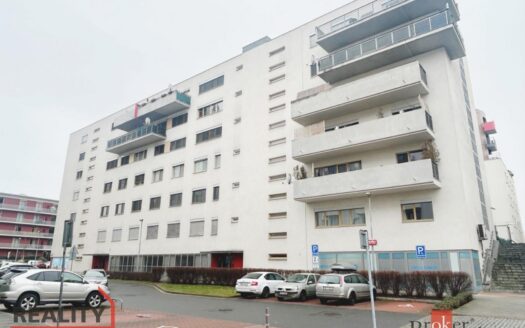 Pronájem bytu 2+kk, 55 m² – Praha, Modřany, ulice Pískařská