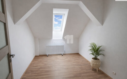 Pronájem bytu 3+kk, 78 m² – Praha, Ruzyně, ulice Drnovská