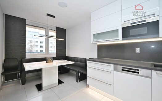 Byt 3+1, 72 m² – Praha, Prosek, ulice Pískovcová 733 k pronájmu | REALT