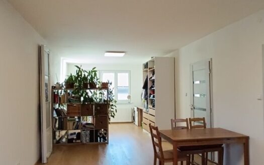 Prodej bytu 3+1, 75 m² – Praha, Malešice, ulice Počernická 466