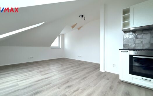 Prodej bytu 2+kk, 53 m² – Praha, Horní Počernice, ulice Slatiňanská 927
