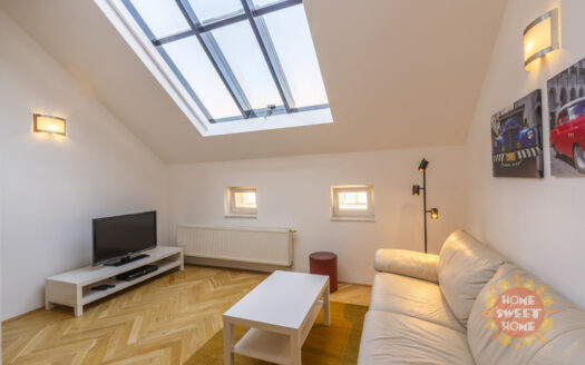 Pronájem bytu 2+kk, 78 m² – Praha, Vinohrady, ulice Záhřebská