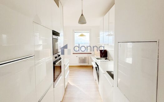 Pronájem bytu 4+1, 86 m² – Praha, Troja, ulice Mazurská