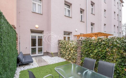 Pronájem bytu 1+kk, 45 m² – Praha, Libeň, ulice Pod Labuťkou