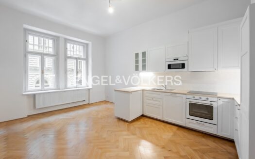 Pronájem bytu 4+kk, 105 m² – Praha, Nové Město, ulice Náplavní