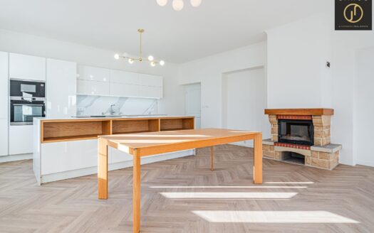 Prodej bytu 4+kk, 175 m² – Praha, Dejvice, ulice V Šáreckém údolí 466