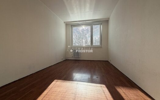 Prodej bytu 3+kk, 62 m² – Praha, Kyje, ulice Travná 1291