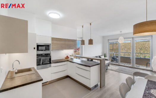 Prodej bytu 2+kk, 51 m² – Praha, Horní Měcholupy, ulice Mantovská 780