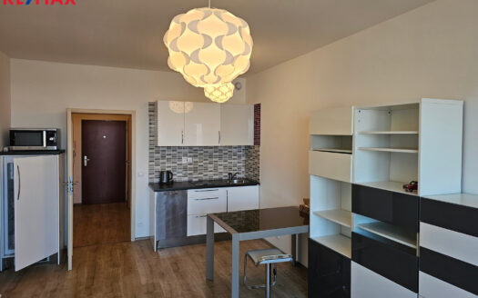 Byt 1+kk, 33 m² – Praha, Vysočany, ulice Freyova 983 k pronájmu | REALT